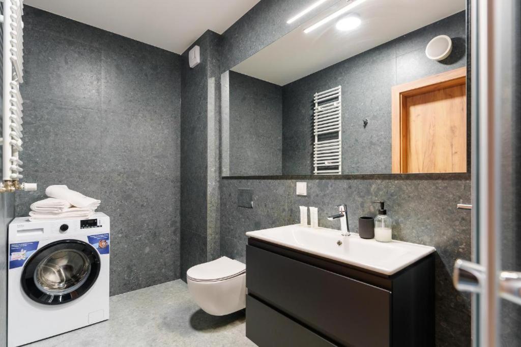 Akces Apartamenty Kasprowicza 20C- Basen, Sauny, Jacuzzi, Silownia W Cenie - Schwimmbad, Saunen, Jacuzzi, Fitnessstudio Im Preis 科沃布热格 外观 照片
