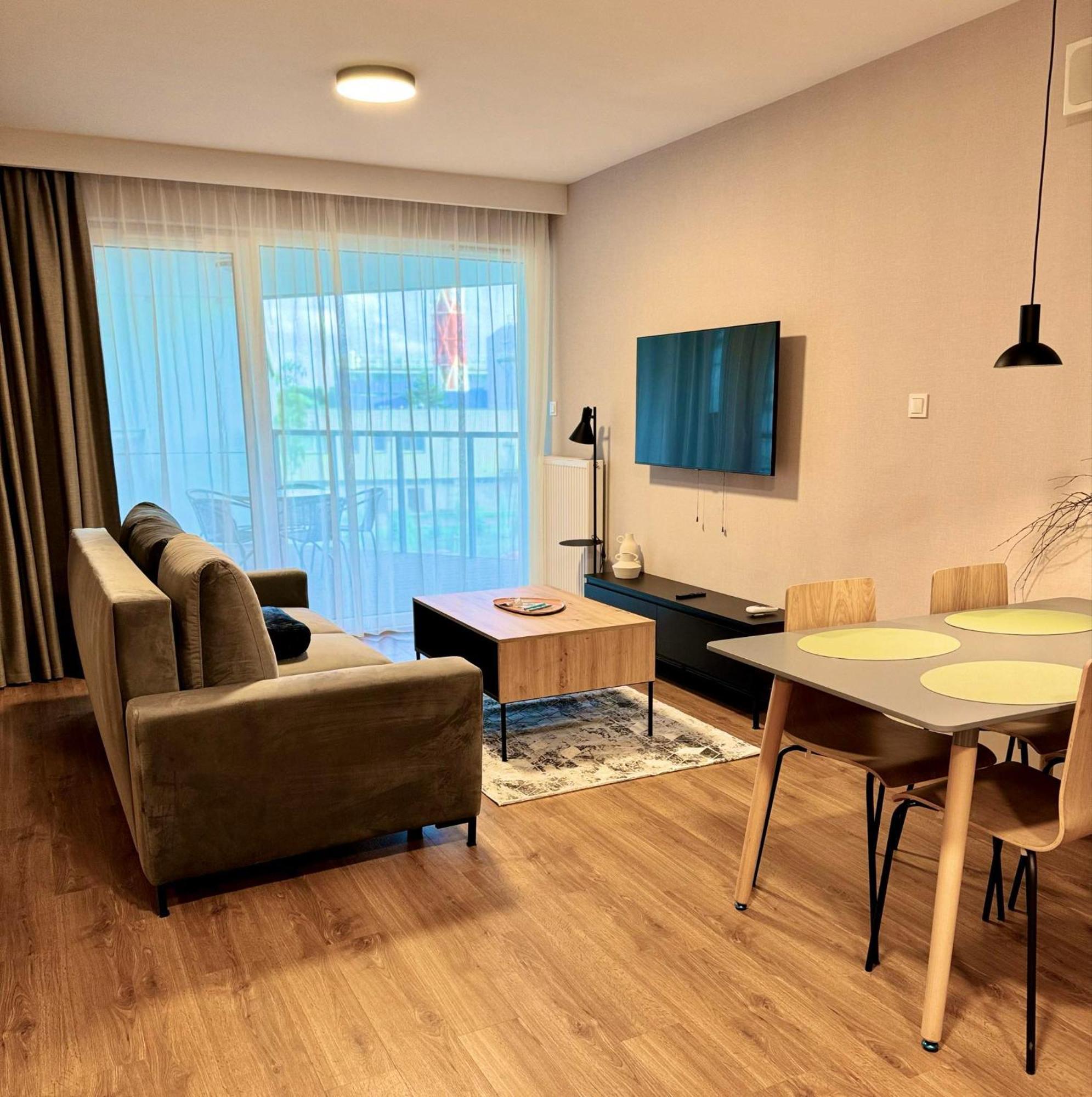Akces Apartamenty Kasprowicza 20C- Basen, Sauny, Jacuzzi, Silownia W Cenie - Schwimmbad, Saunen, Jacuzzi, Fitnessstudio Im Preis 科沃布热格 外观 照片
